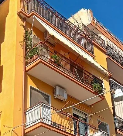 Casa-b&b Bouganville Attico 85 Mq *